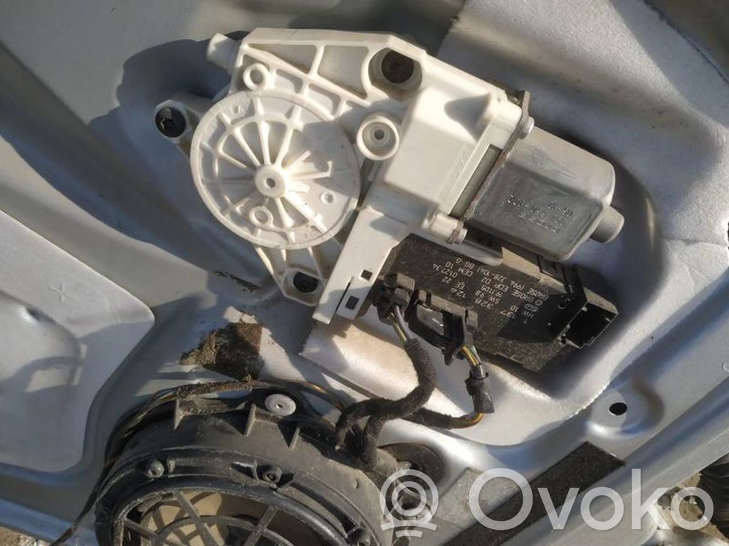 Peugeot 407 Motorino alzacristalli della portiera anteriore
