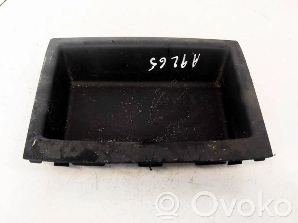 Volkswagen Polo IV 9N3 Cutie mănuși