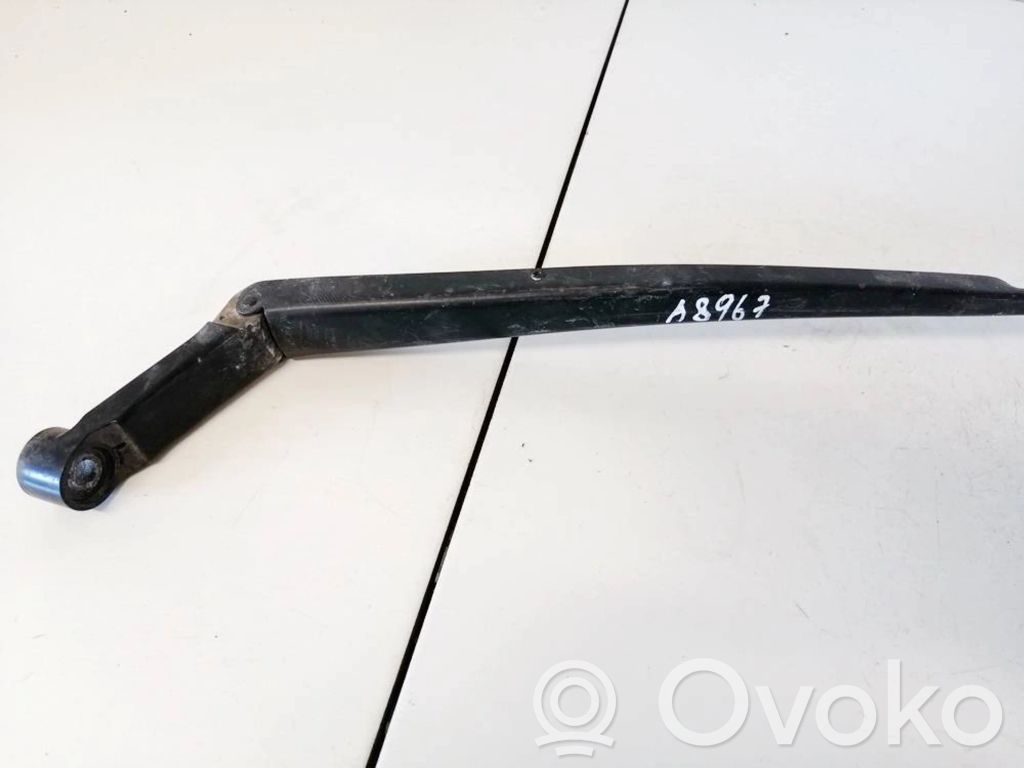 Toyota Yaris Braccio della spazzola tergicristallo anteriore 