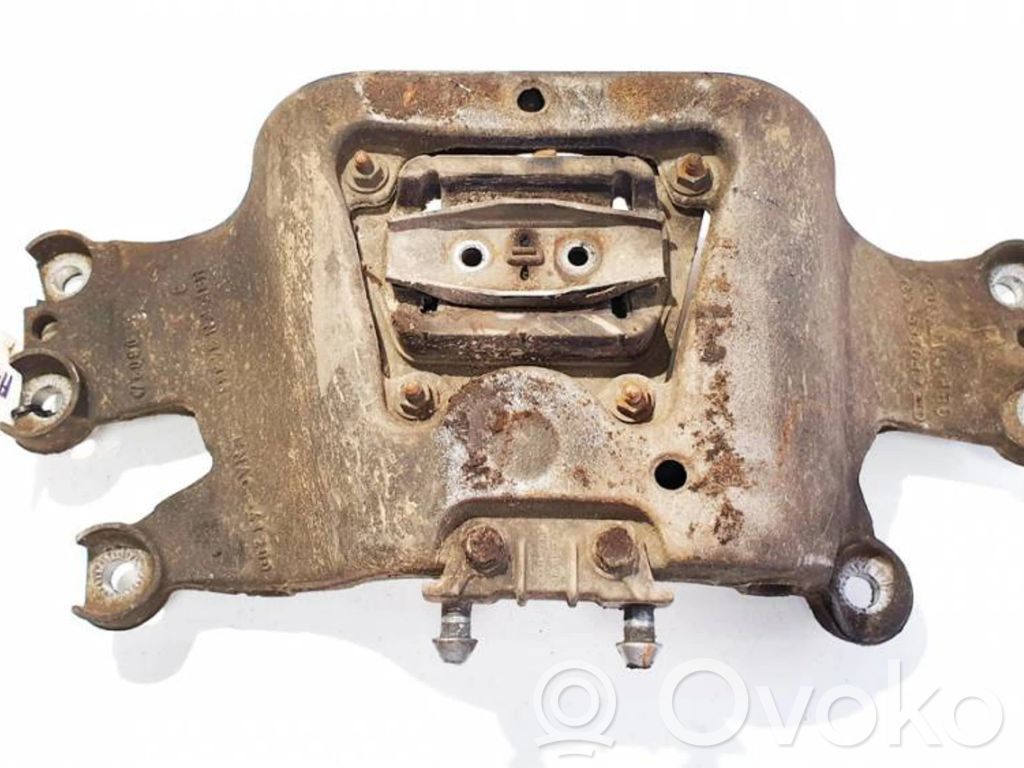 Audi A6 S6 C6 4F Engine mounting bracket 