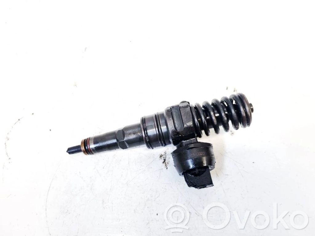 Skoda Octavia Mk2 (1Z) Inyector de combustible 