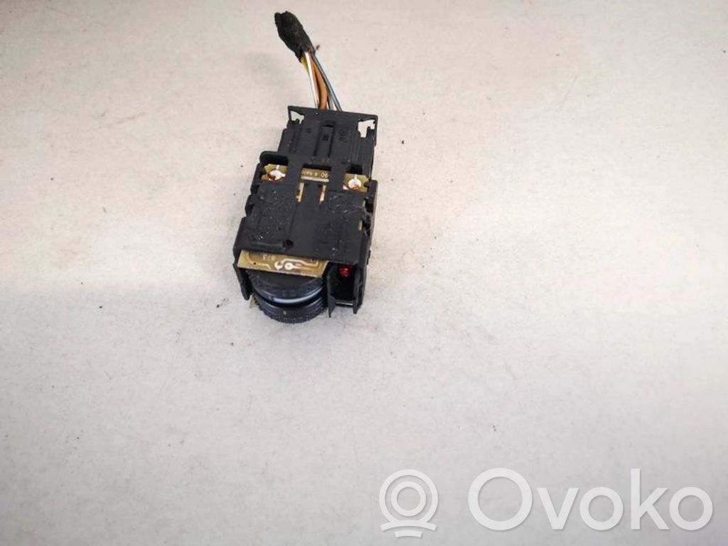 Volkswagen Golf IV Interruttore di regolazione livello altezza dei fari