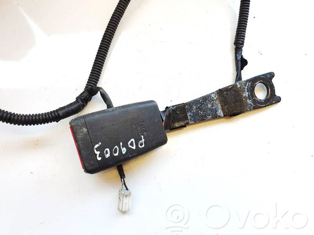 Toyota Avensis T250 Hebilla del cinturón delantero 