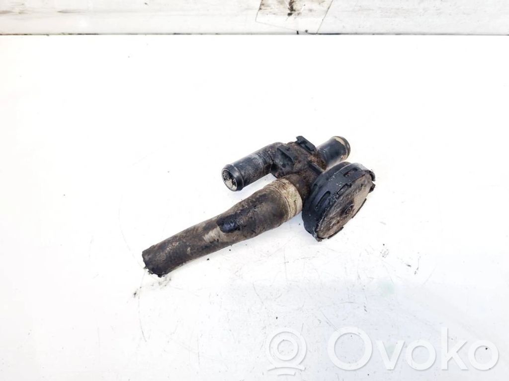 Opel Vectra B Jäähdytin-lämmittimen ohjausventtiili 