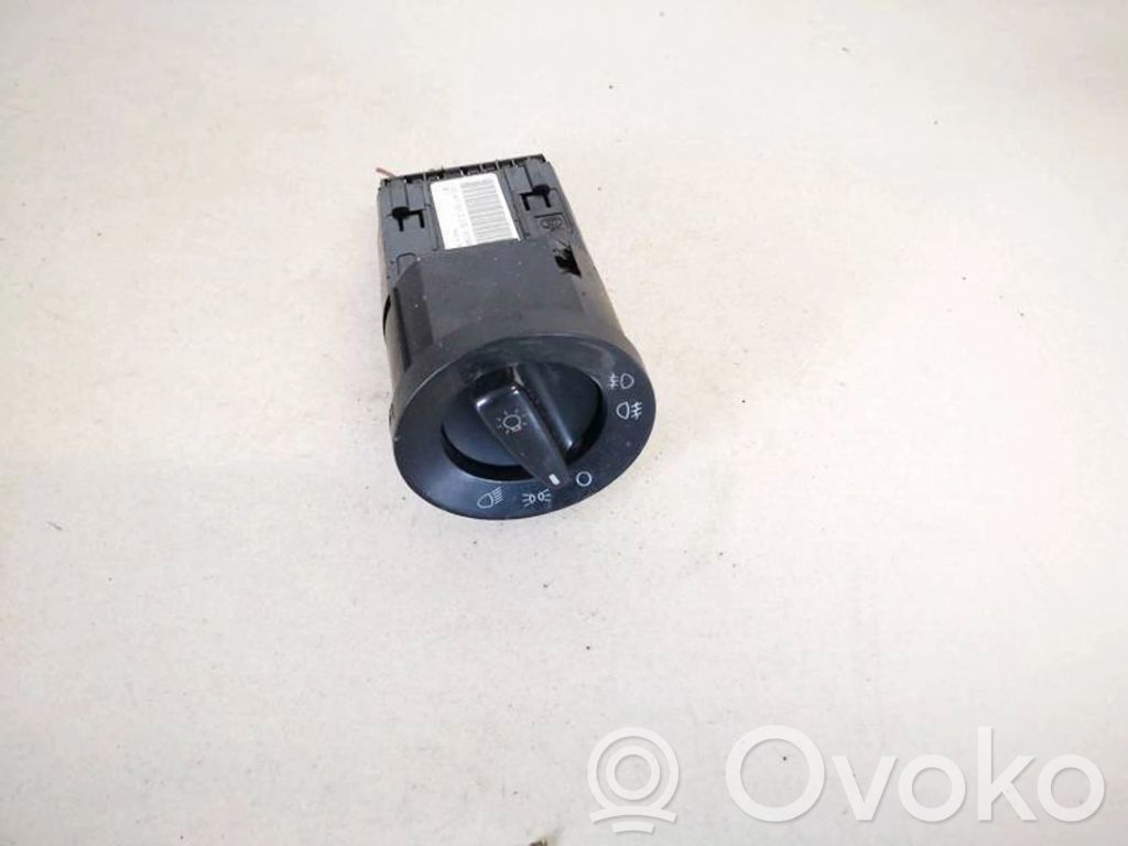 Skoda Octavia Mk1 (1U) Interrupteur d’éclairage