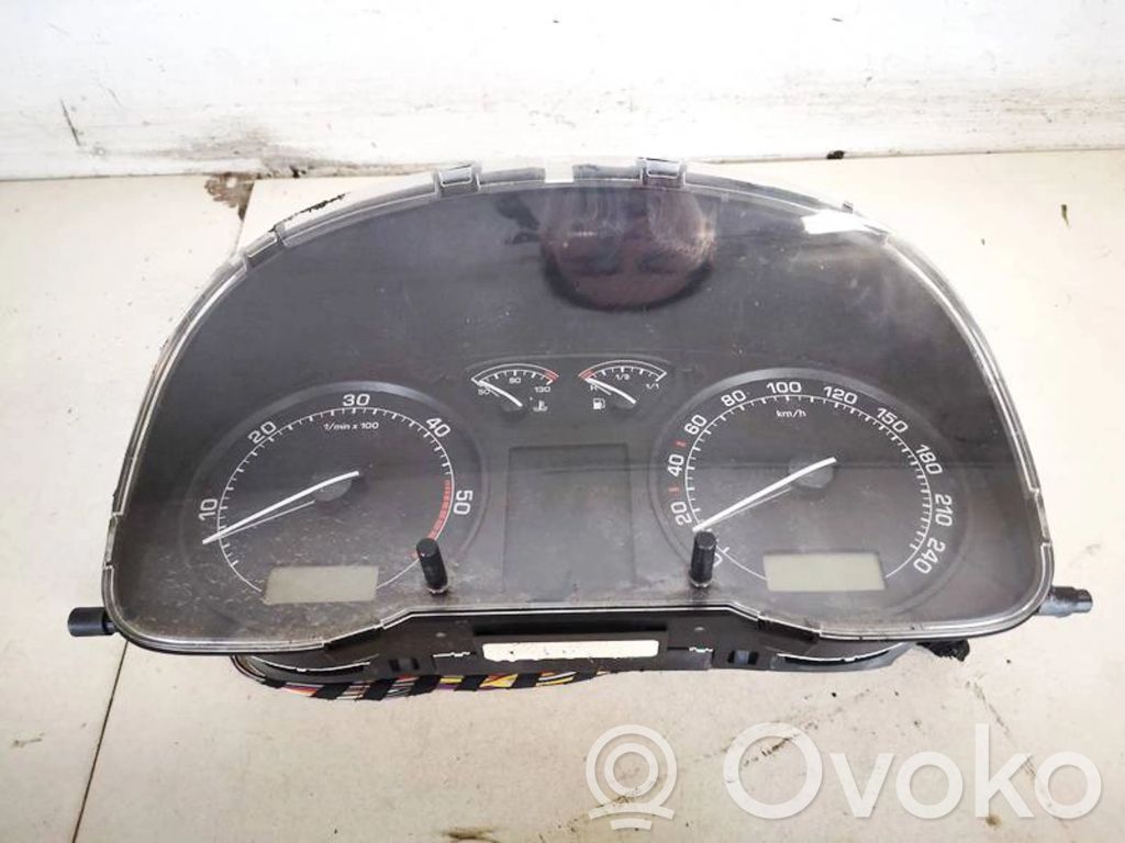 Skoda Octavia Mk1 (1U) Tachimetro (quadro strumenti)