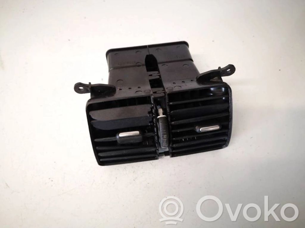 Volkswagen PASSAT B6 Grilă ventilație centrală 