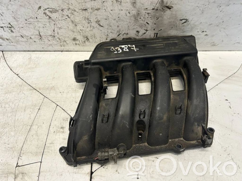 Renault Laguna II Colector de admisión 