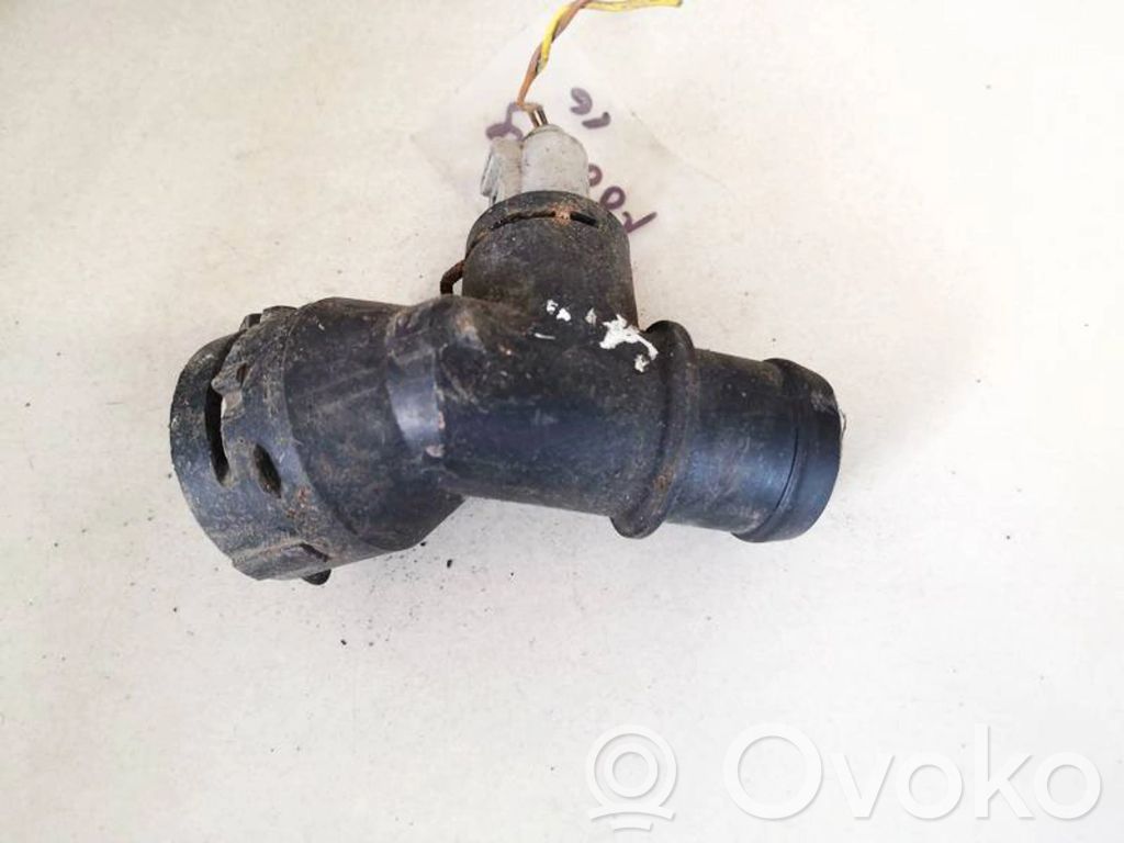 Volkswagen PASSAT B6 Tubo flessibile del liquido di raffreddamento del motore