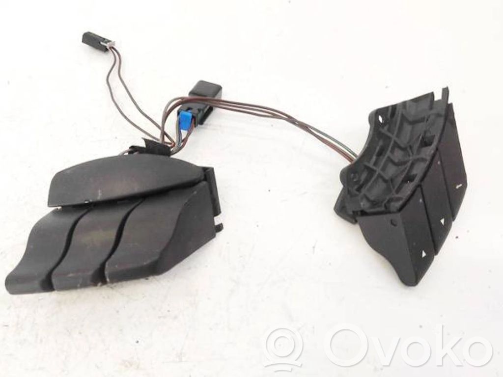 Opel Meriva A Boutons / interrupteurs volant