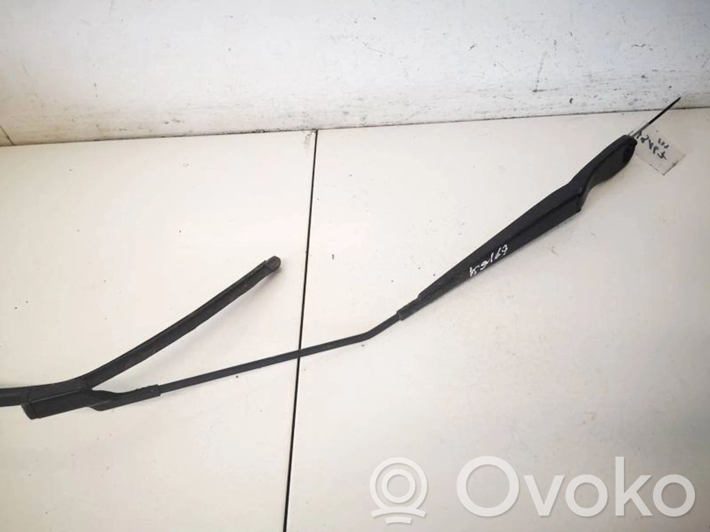 Volvo V50 Braccio della spazzola tergicristallo anteriore