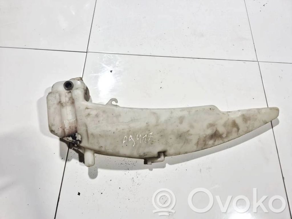 Ford Focus Tuulilasinpesimen nestesäiliö 
