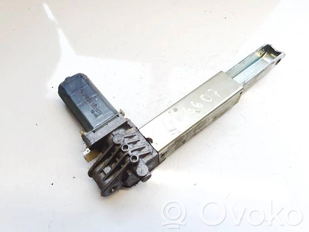 BMW 7 E65 E66 Istuimen säätömoottori 