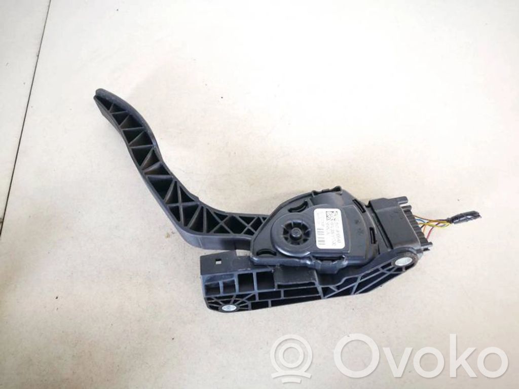 Pédale d'accélérateur   8V219F836AA,8V219F836AA,6PV00951700,8V219F836AA,8V219F836AA