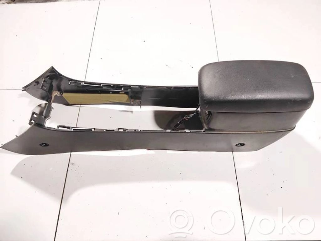 Armrest   GJ6A64441,GJ6A64441