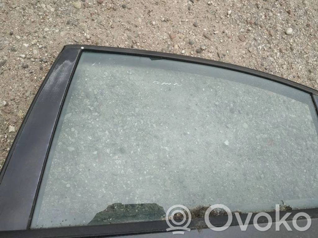 Nissan Primera Geam ușă spate 