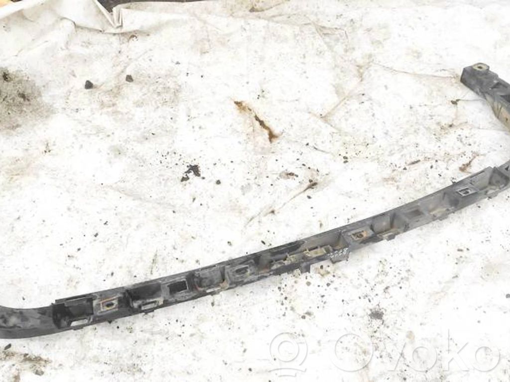 Volkswagen PASSAT B6 Staffa di rinforzo montaggio del paraurti posteriore 