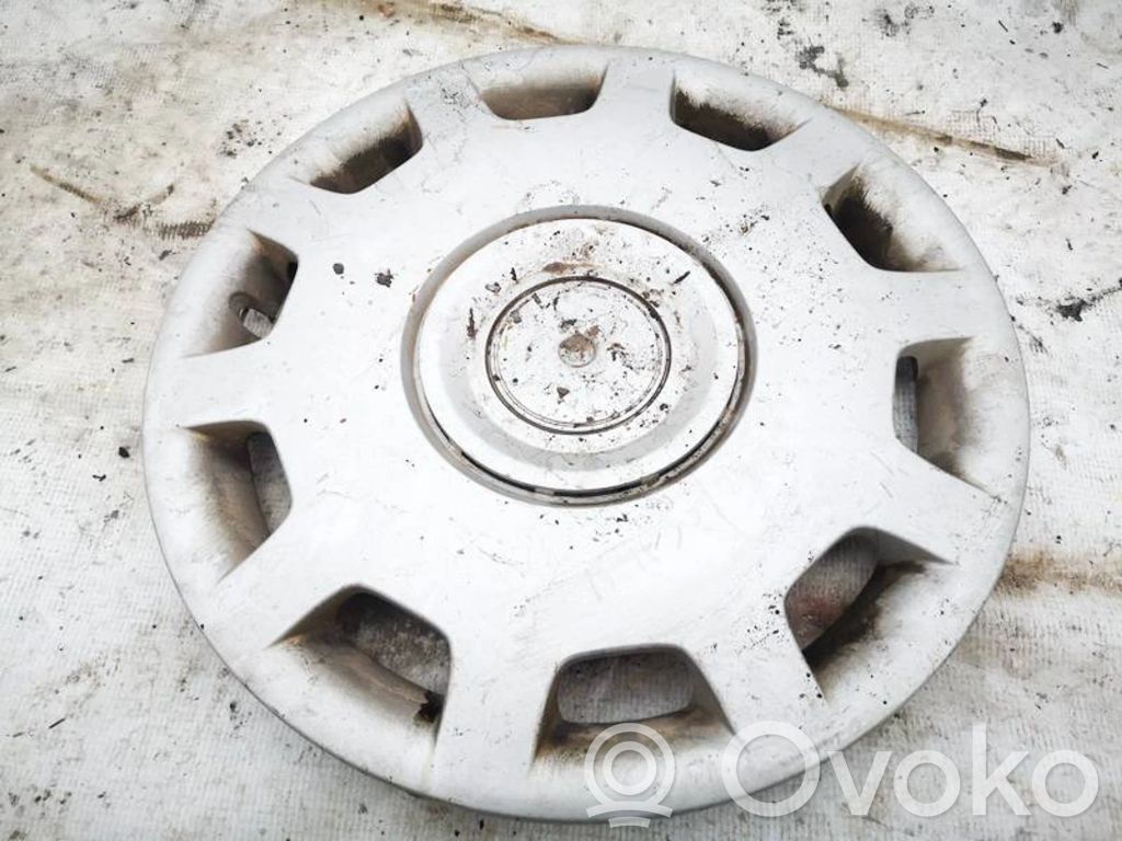 Volkswagen Golf IV R15-pölykapseli 