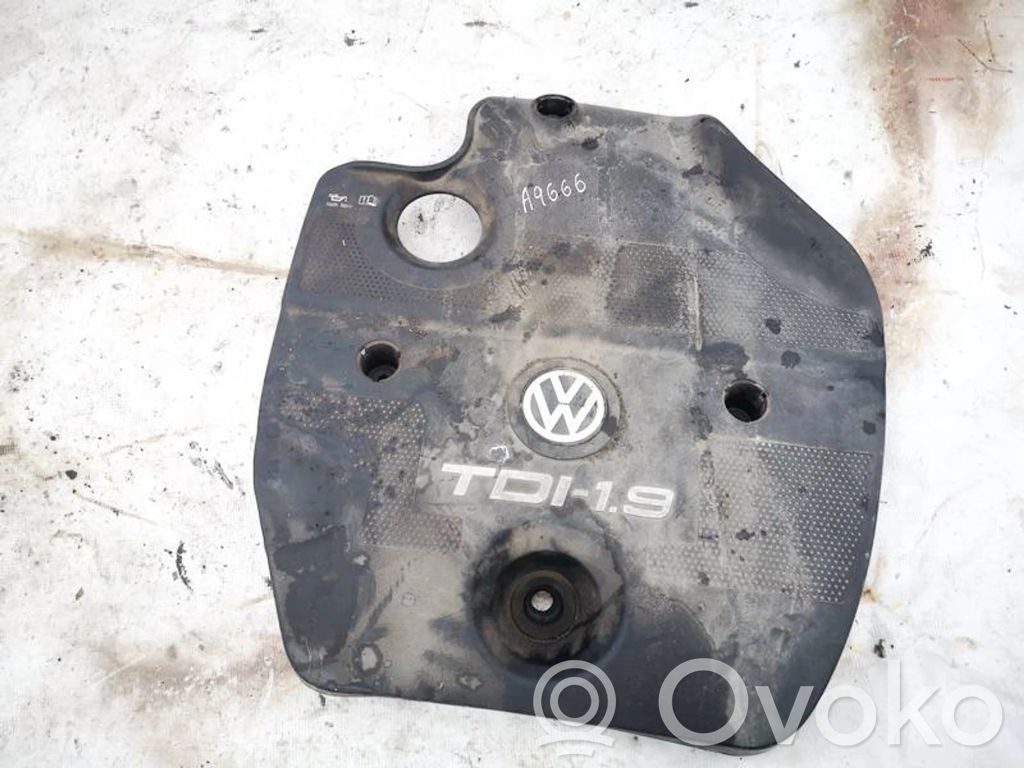 Volkswagen Golf IV Capac protecție motor 