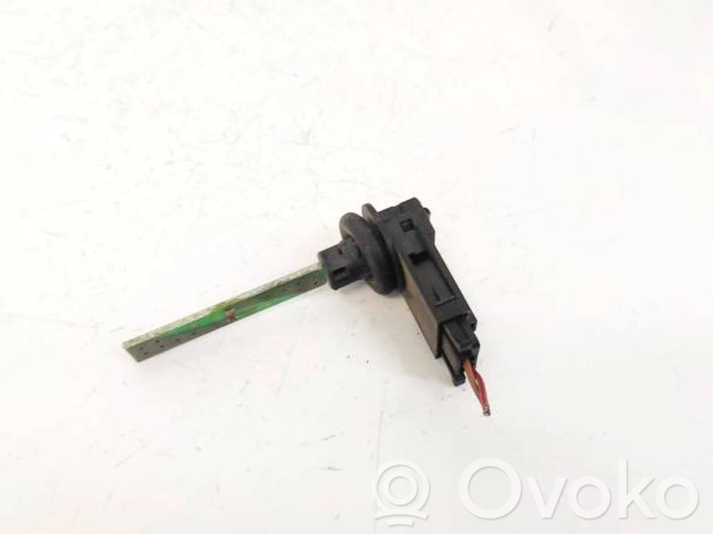 Volkswagen PASSAT B5 Senzor temperatură interioară 
