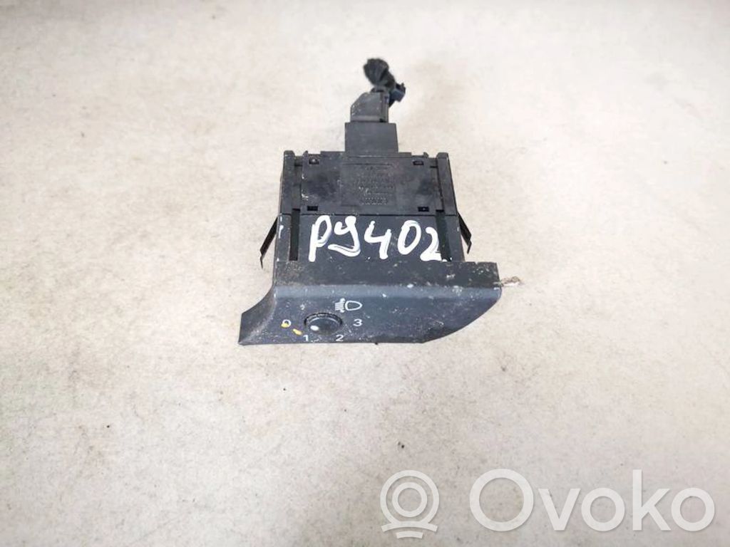 Bouton commande réglage hauteur de phares   8E1919094,8E1919094