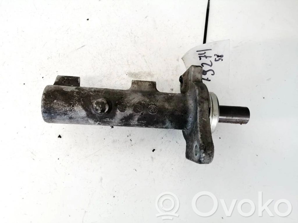 Główny cylinder hamulca   8646007,8646007