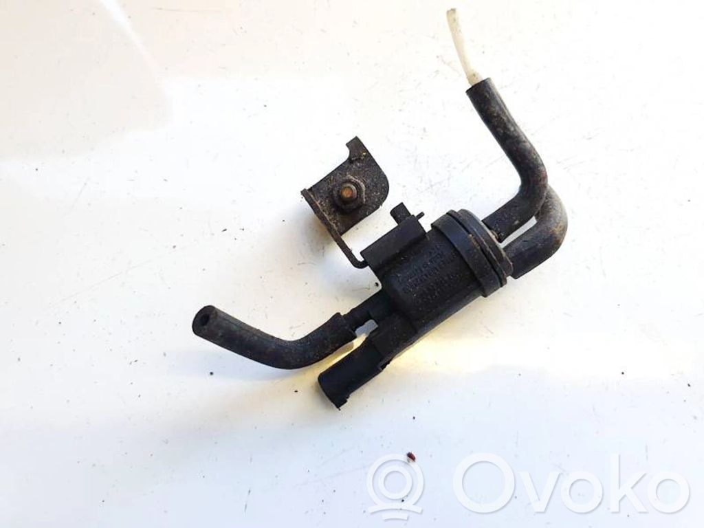 Mercedes-Benz E W210 Solenoid supapă turbosuflantă 