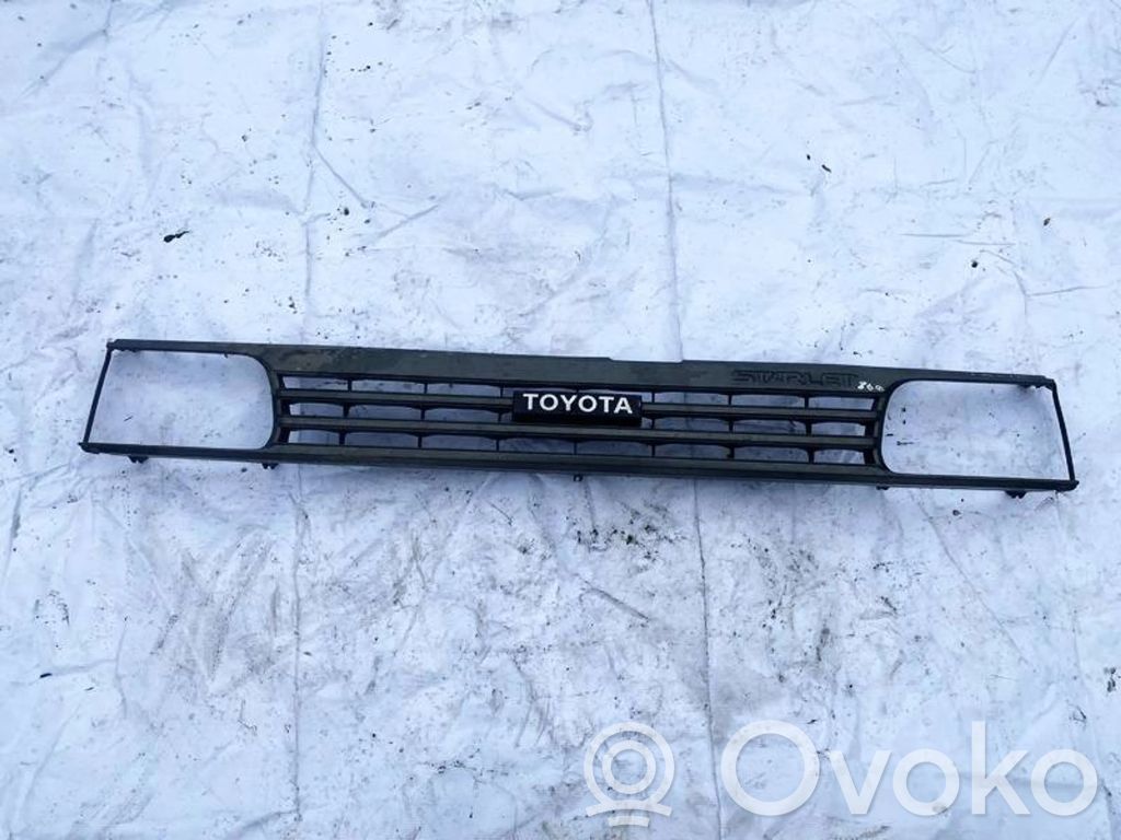 Toyota Starlet (P80) IV Rejilla delantera