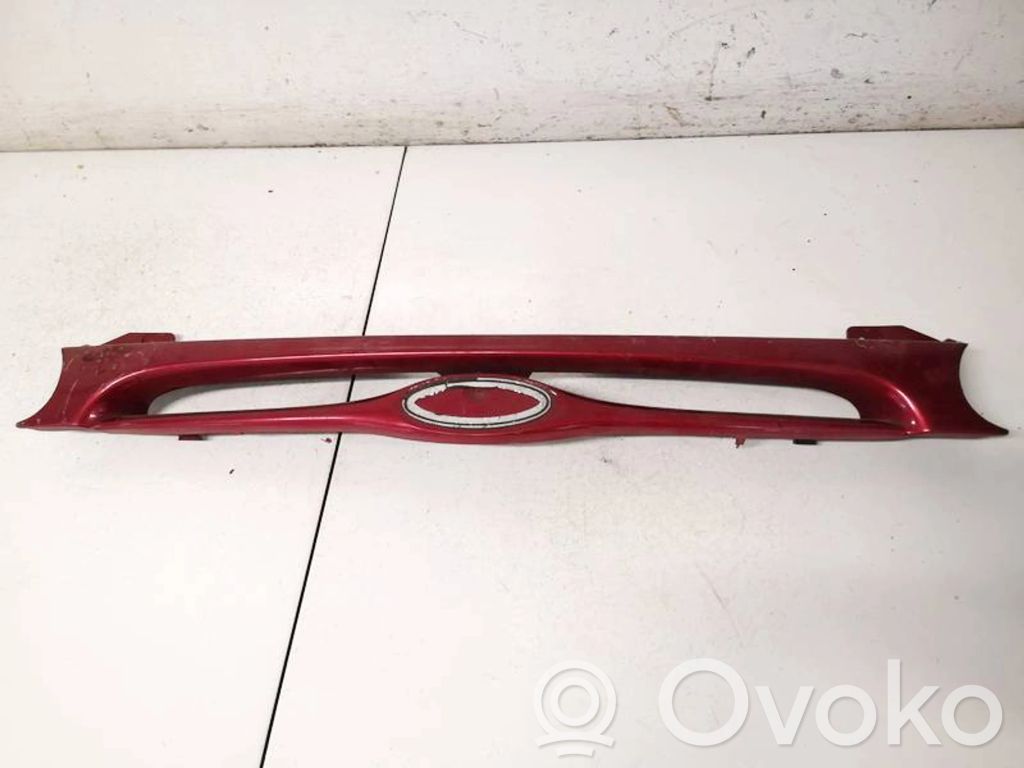 Ford Mondeo MK I Etusäleikkö 
