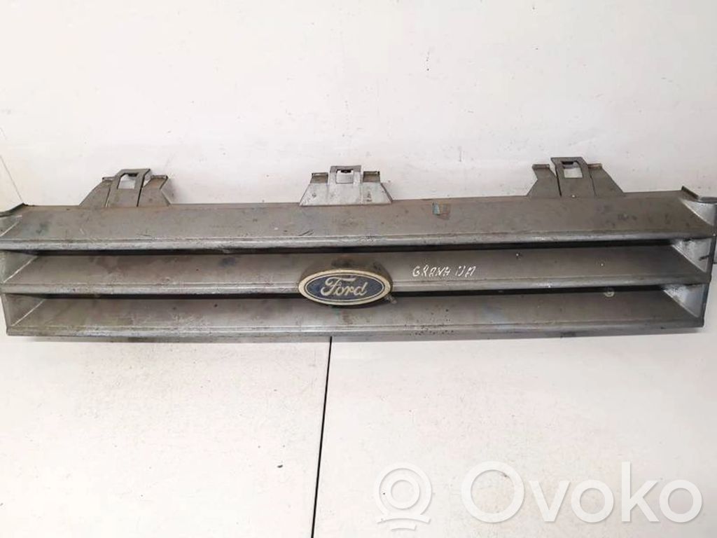 Grille de calandre avant