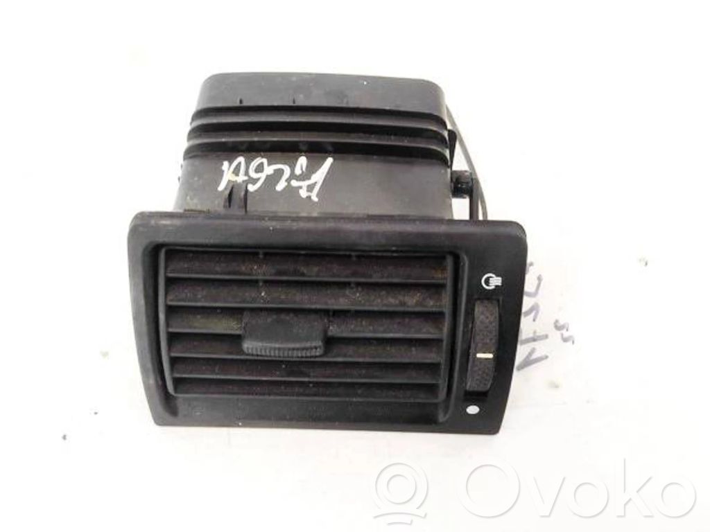 Ford Mondeo Mk III Griglia di ventilazione centrale cruscotto 