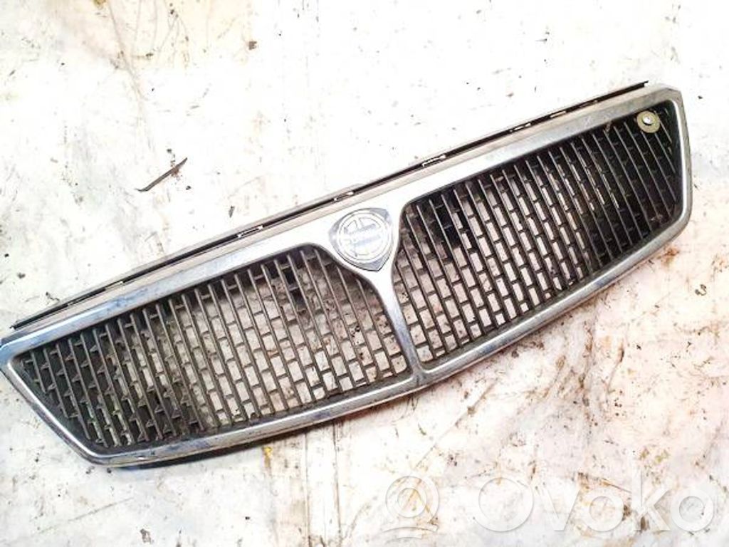 Lancia Dedra Rejilla delantera 