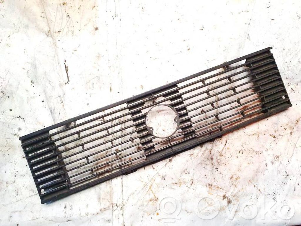 Volkswagen Jetta I Etusäleikkö 
