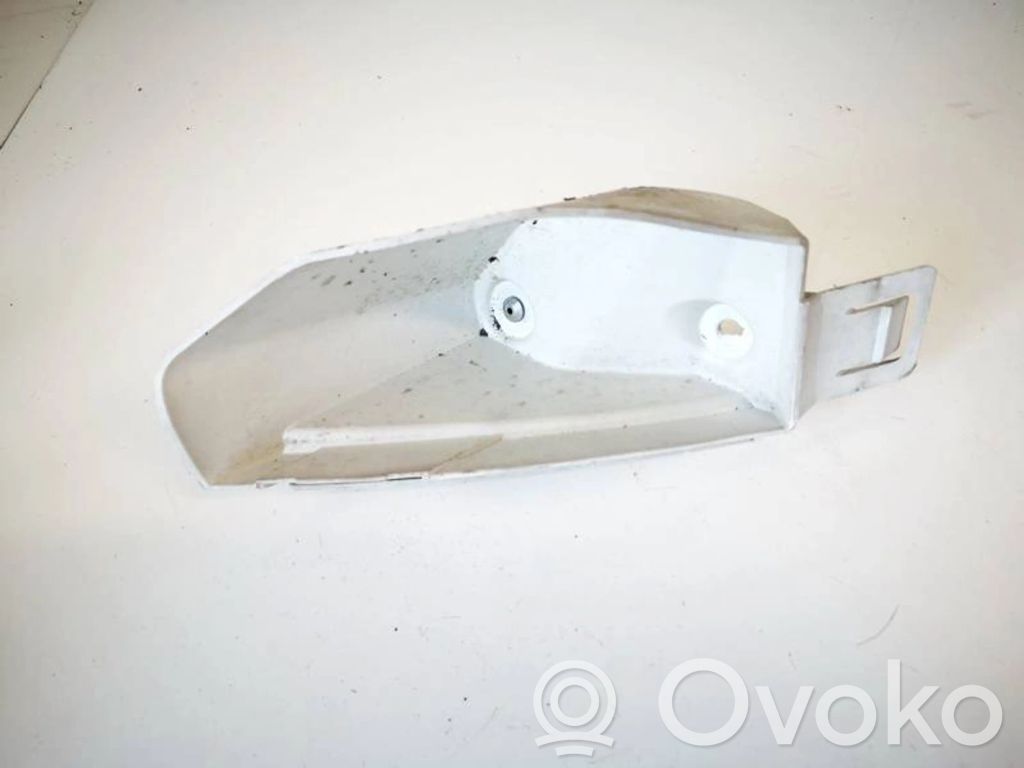 Soporte de montaje del parachoques trasero   8V4117A882A,8V4117A882A,8V4117A882A,8V4117A882A
