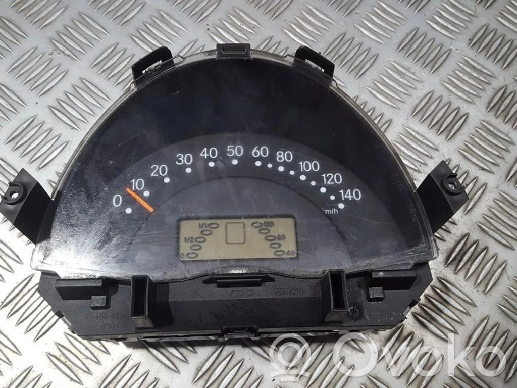 Smart ForTwo I MC01 Geschwindigkeitsmesser Cockpit 