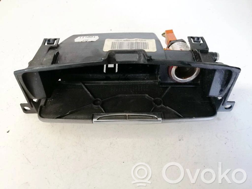 Ford Galaxy Aschenbecher 