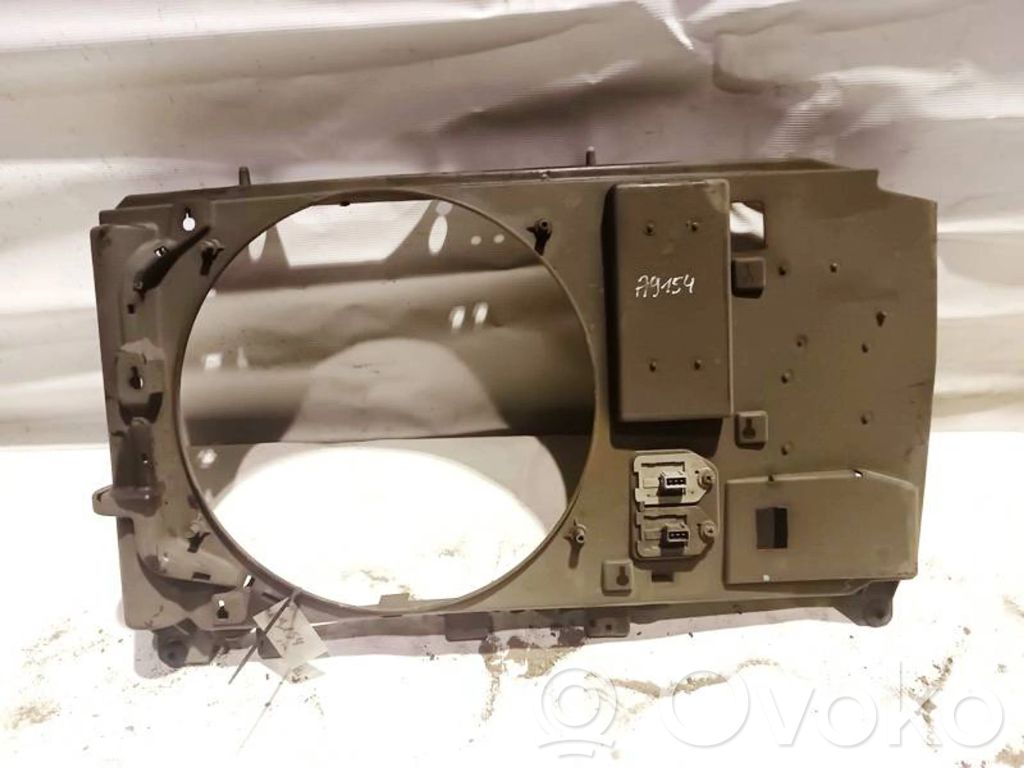 Citroen Xsara Picasso Pas przedni 