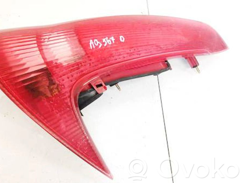 Peugeot 206 Feux arrière / postérieurs