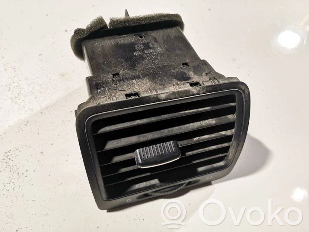 Volkswagen Golf V Rejilla de ventilación central del panel 