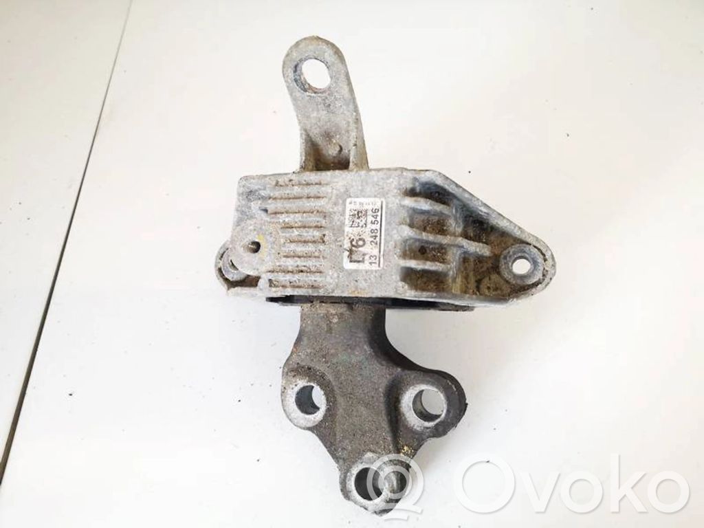 Opel Astra J Supporto di montaggio del motore 