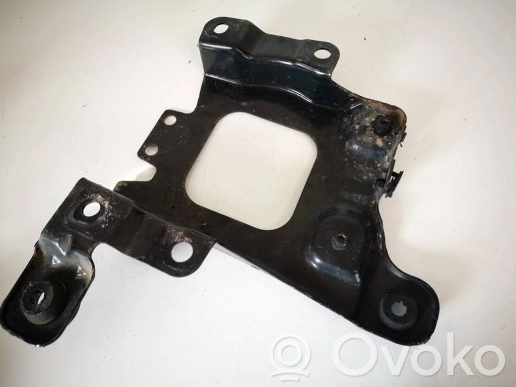 Ford Focus Batteriehalterung 