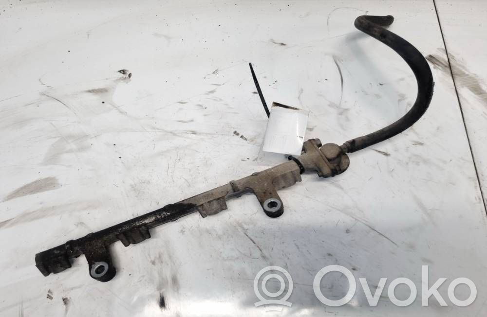 Toyota Yaris Polttoainepääputki 