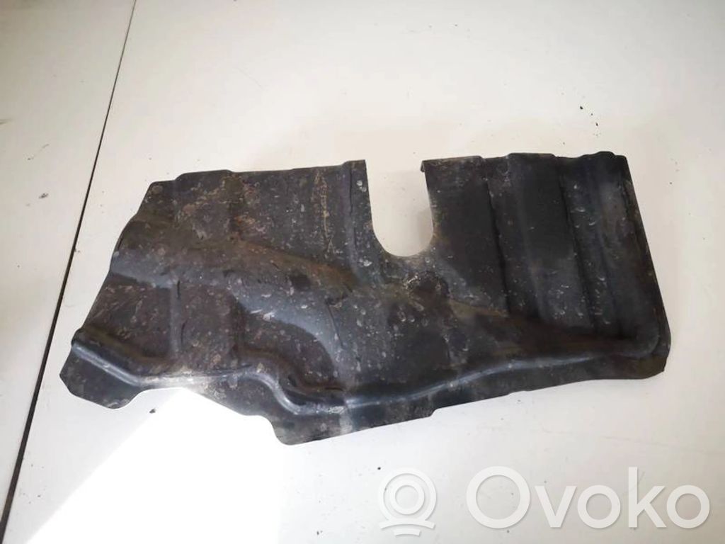 Hyundai i30 Placa protectora/protector antisalpicaduras motor 