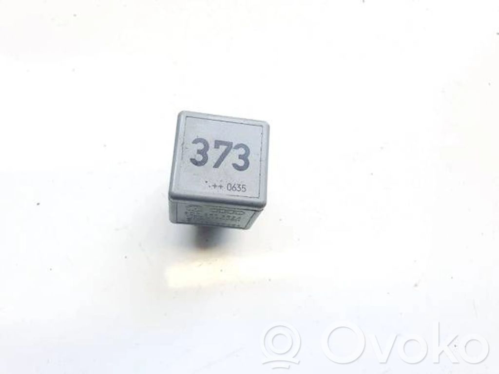 Otros relés   8D0951253A,V23134B52X301,8D0951253A,V23134B52X301