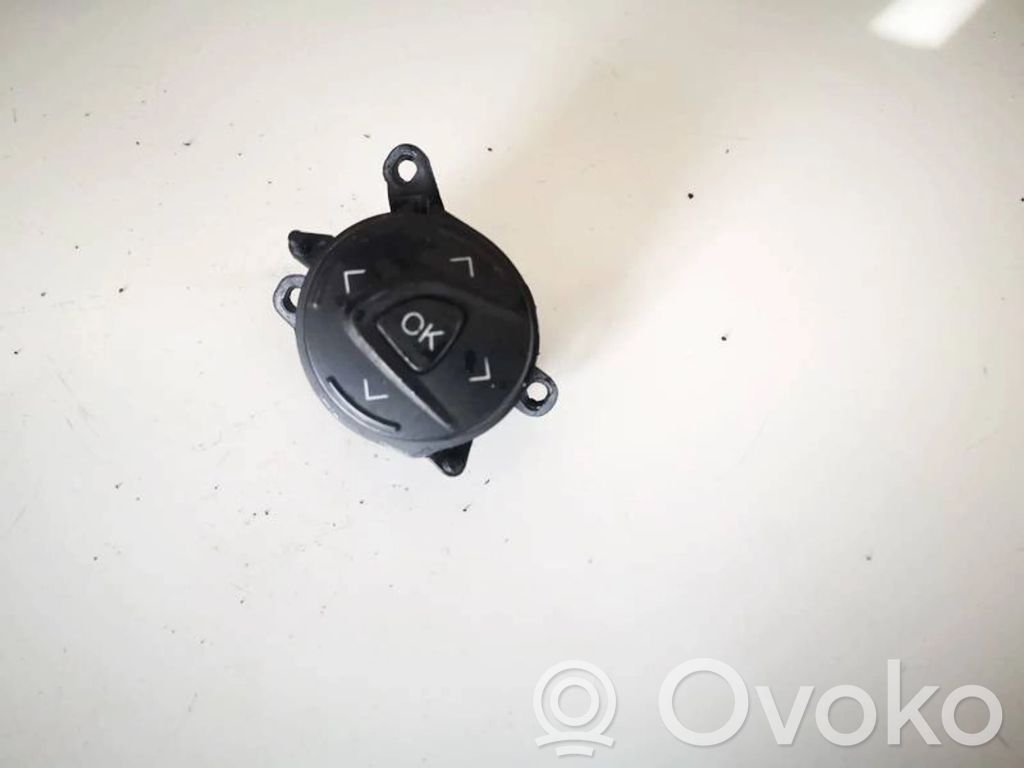 Ford Grand C-MAX Boutons / interrupteurs volant 