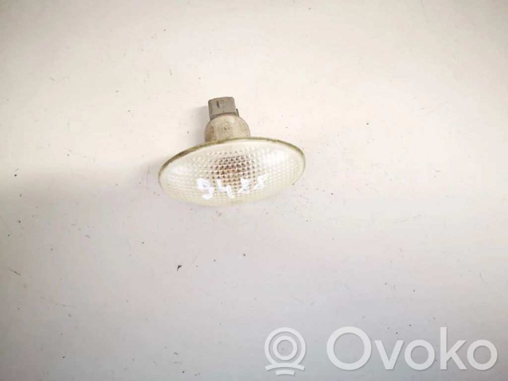 Etupuskurin suuntavilkku   6C1113K354AA,6C1113K354AA