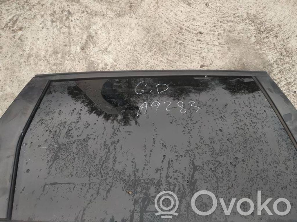 Ford Kuga I Vitre de fenêtre porte arrière 
