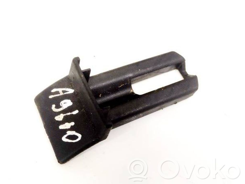Opel Zafira A Altra parte esteriore