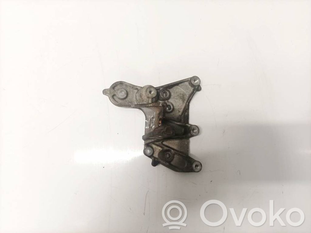 Volvo V50 Supporto di montaggio del motore (usato) 