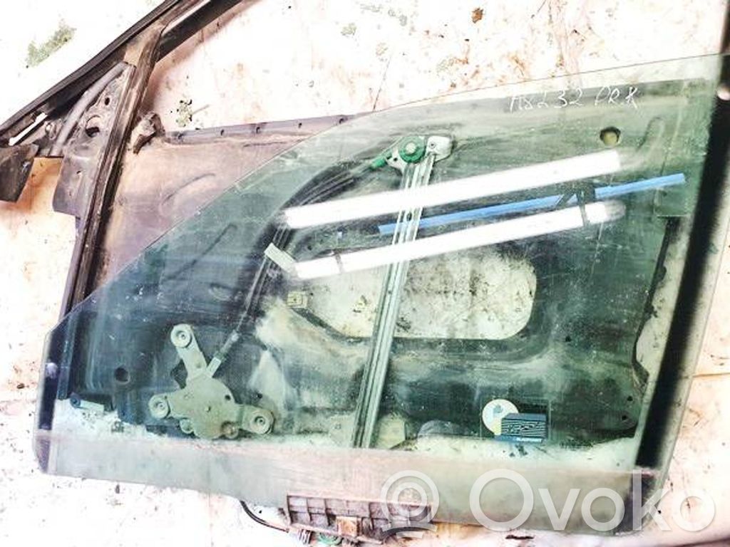 Audi A6 S6 C4 4A Vitre de fenêtre porte avant (4 portes) 